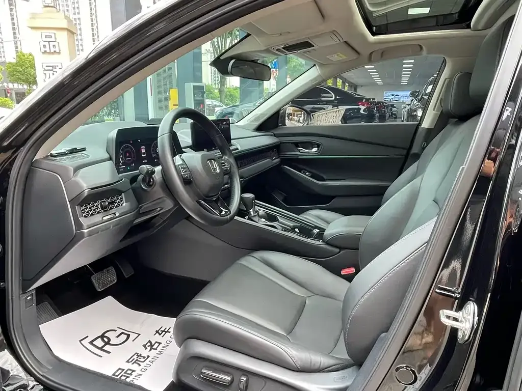 Honda Accord — фото 6