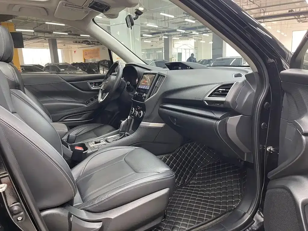 Subaru Forester 2022 из CN, фото 10