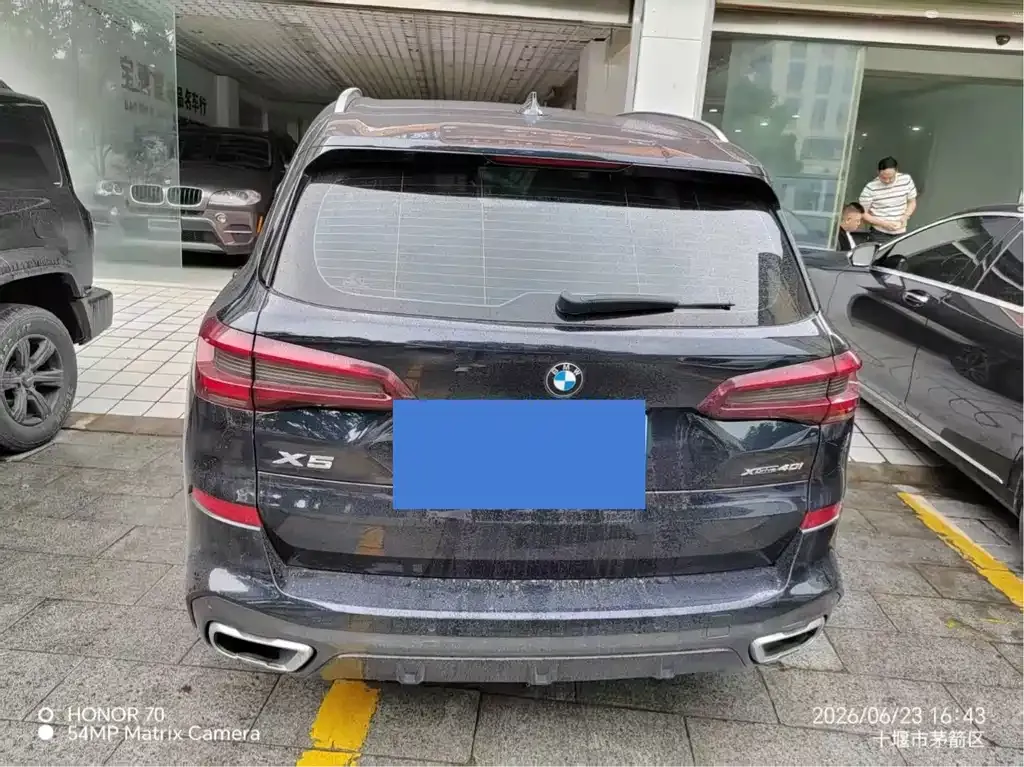BMW X5 (Import) — фото 9