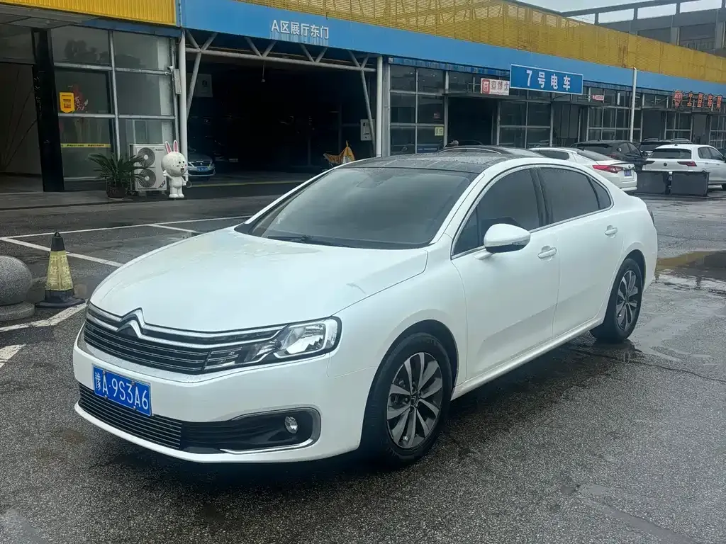Citroen C6