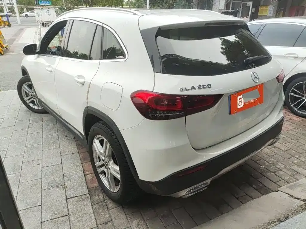 Mercedes-Benz GLA — фото 5