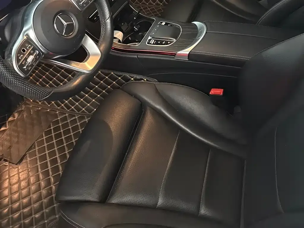 Mercedes-Benz C-Class — фото 10