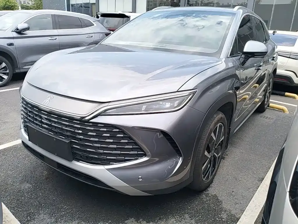BYD L DM-i — фото 3
