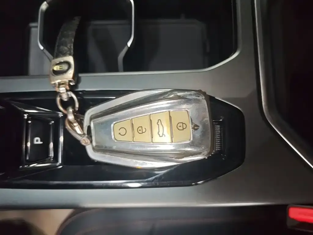 Geely Haoyue L 2024 из CN, фото 5
