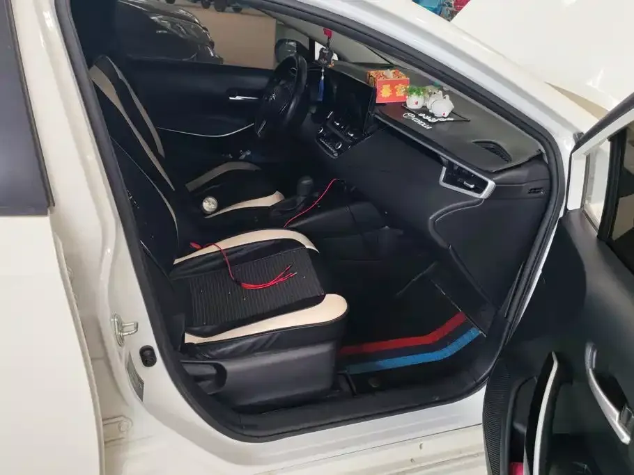Toyota Corolla 2023 из CN, фото 10