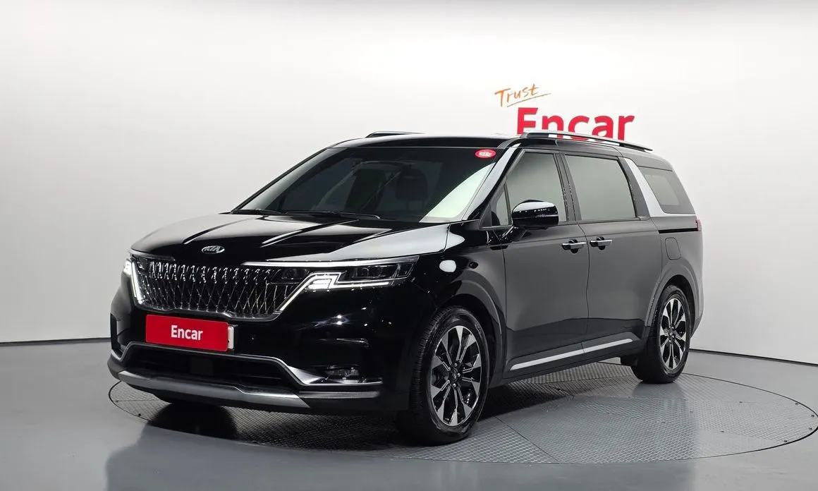 Kia Carnival — фото 1