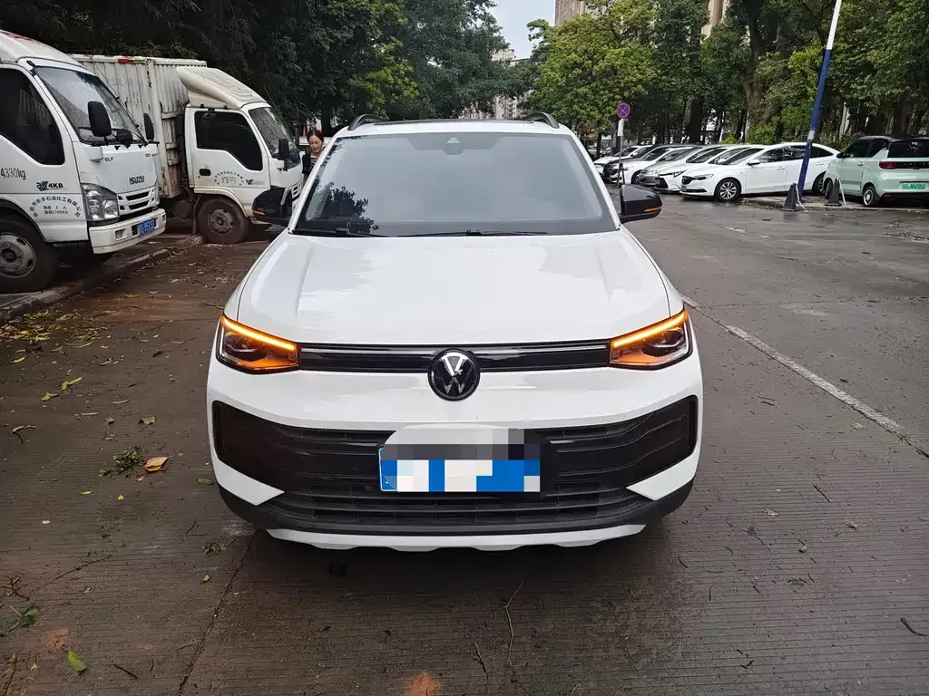 Volkswagen Tharu — фото 10