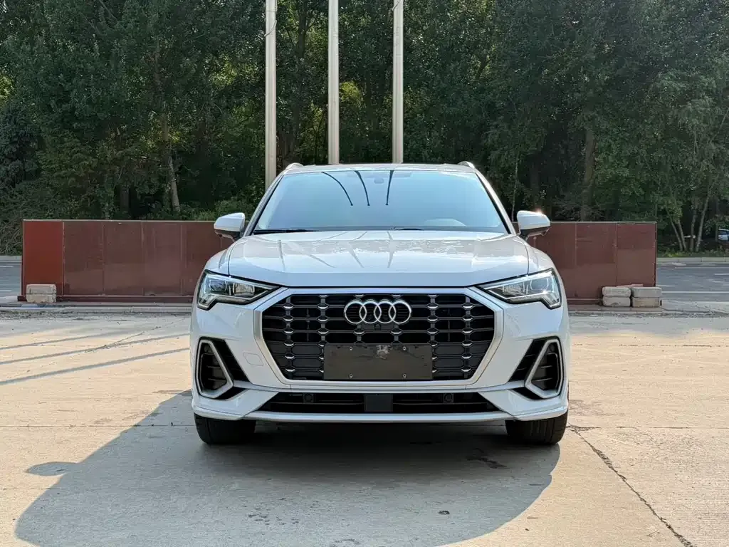 Audi Q3 — фото 6