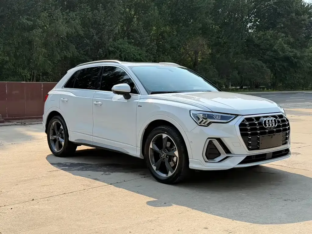 Audi Q3 — фото 5