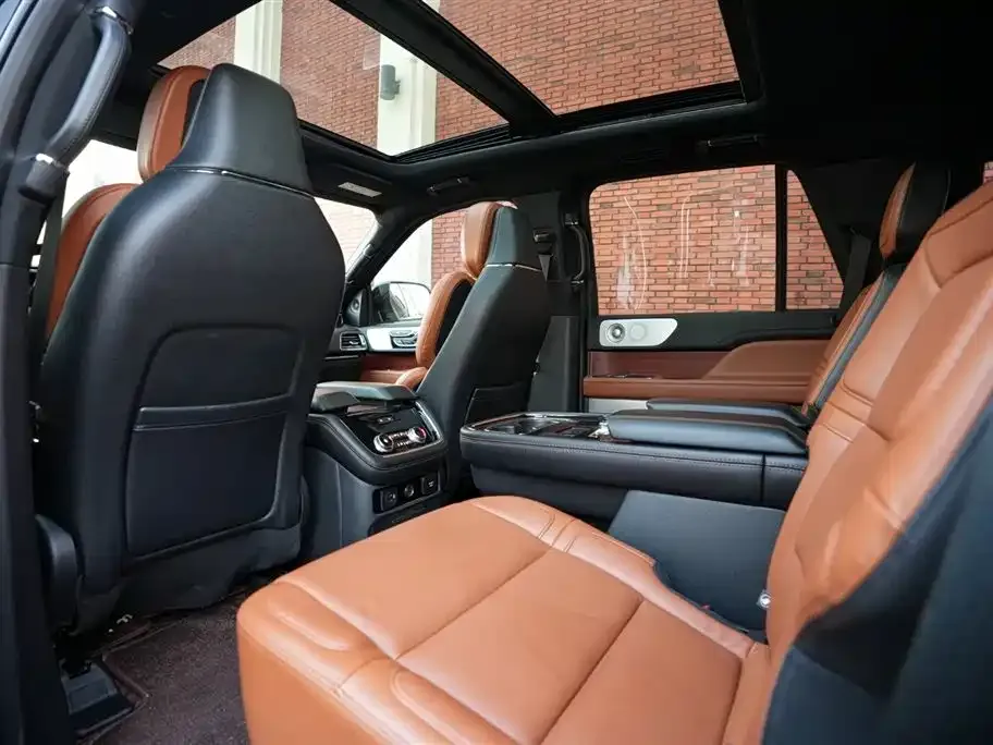 Lincoln Navigator 2022 из CN, фото 2
