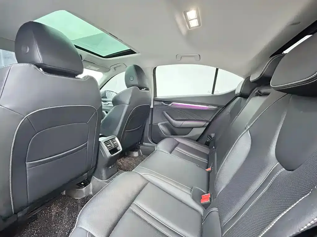 Skoda Octavia — фото 5