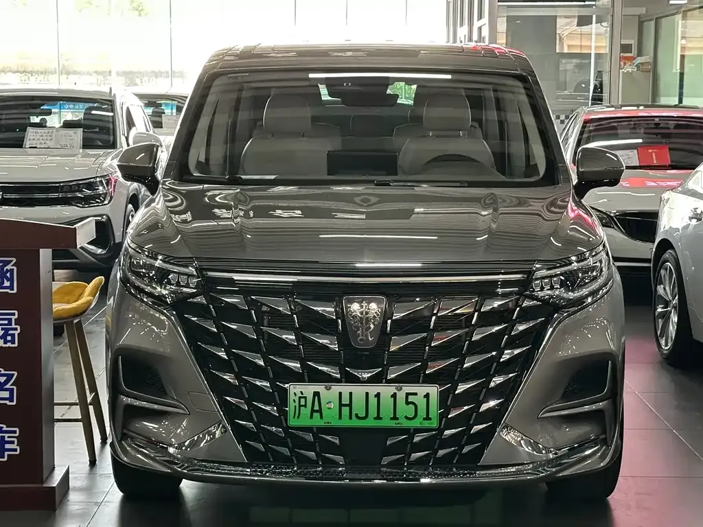 Roewe iMAX8 New Energy — фото 10