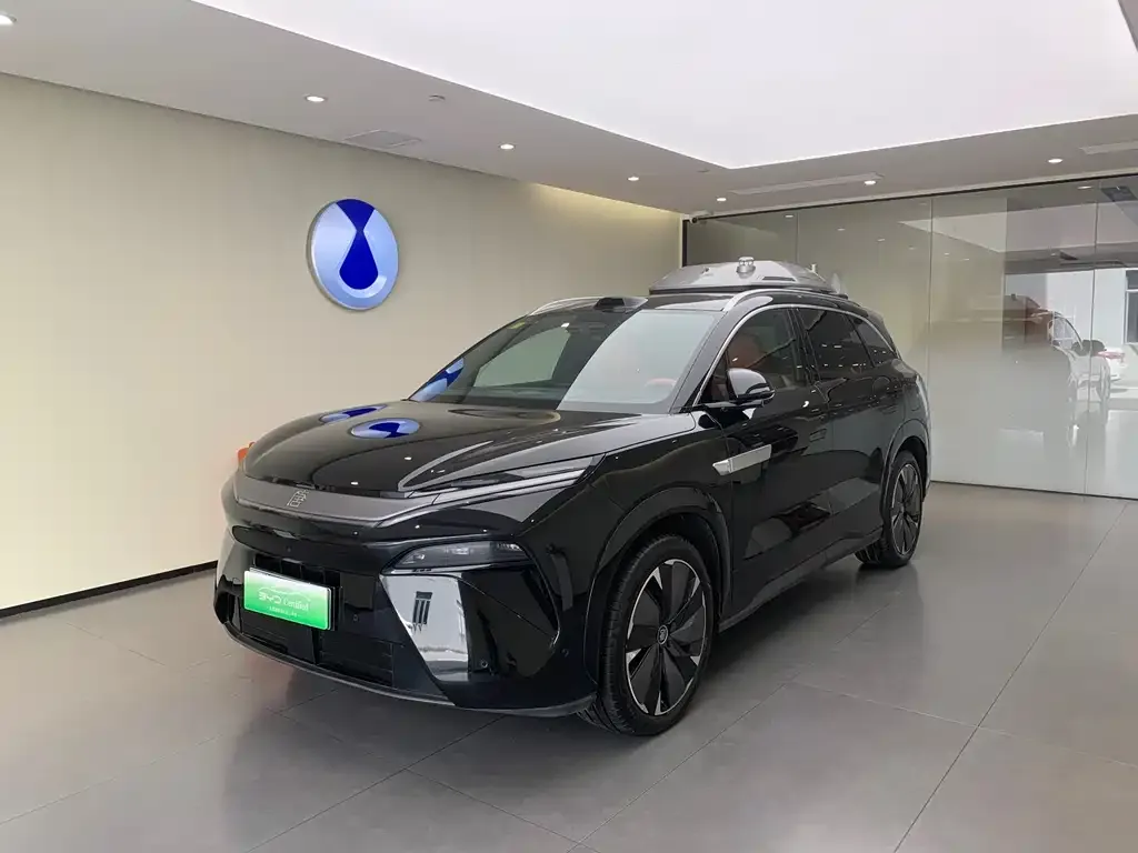 BYD Tang L — фото 1