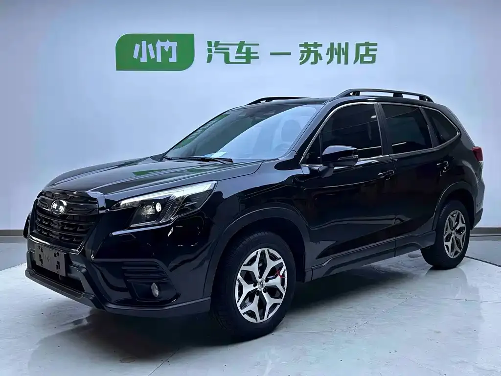 Subaru Forester — фото 1