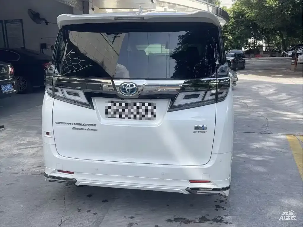 Toyota Vellfire — фото 5