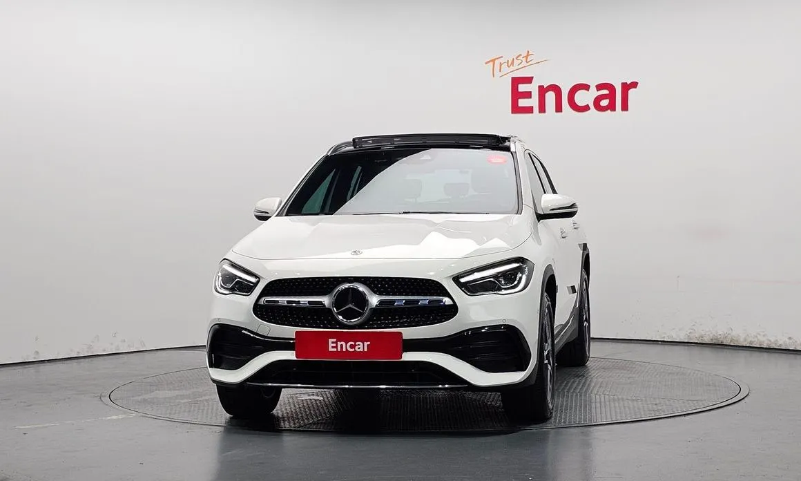 Mercedes-Benz GLA-Class — фото 6