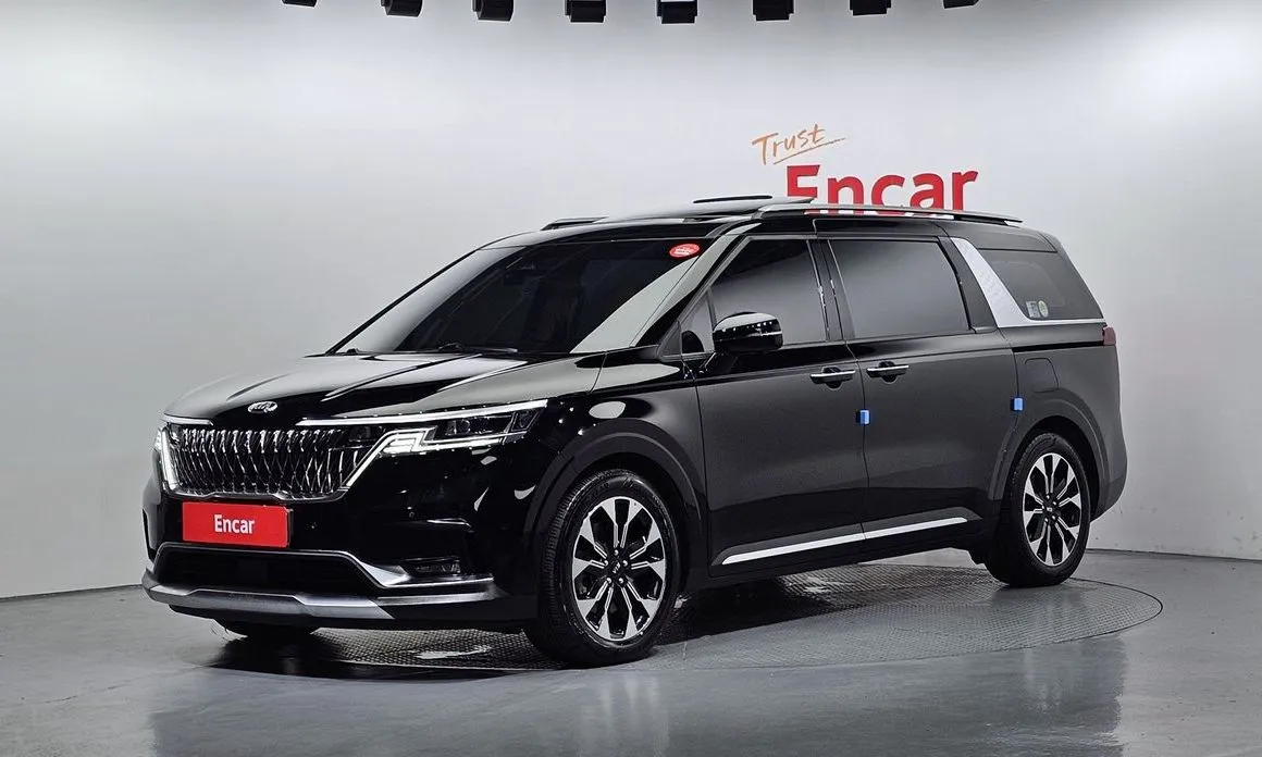 Kia Carnival — фото 1