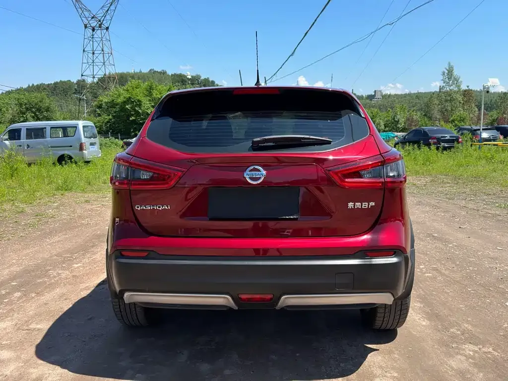 Nissan Qashqai — фото 7