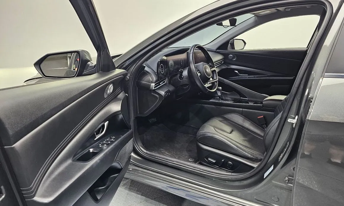 Hyundai AVANTE — фото 3