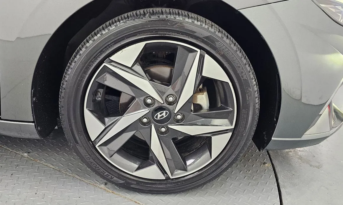 Hyundai AVANTE — фото 8