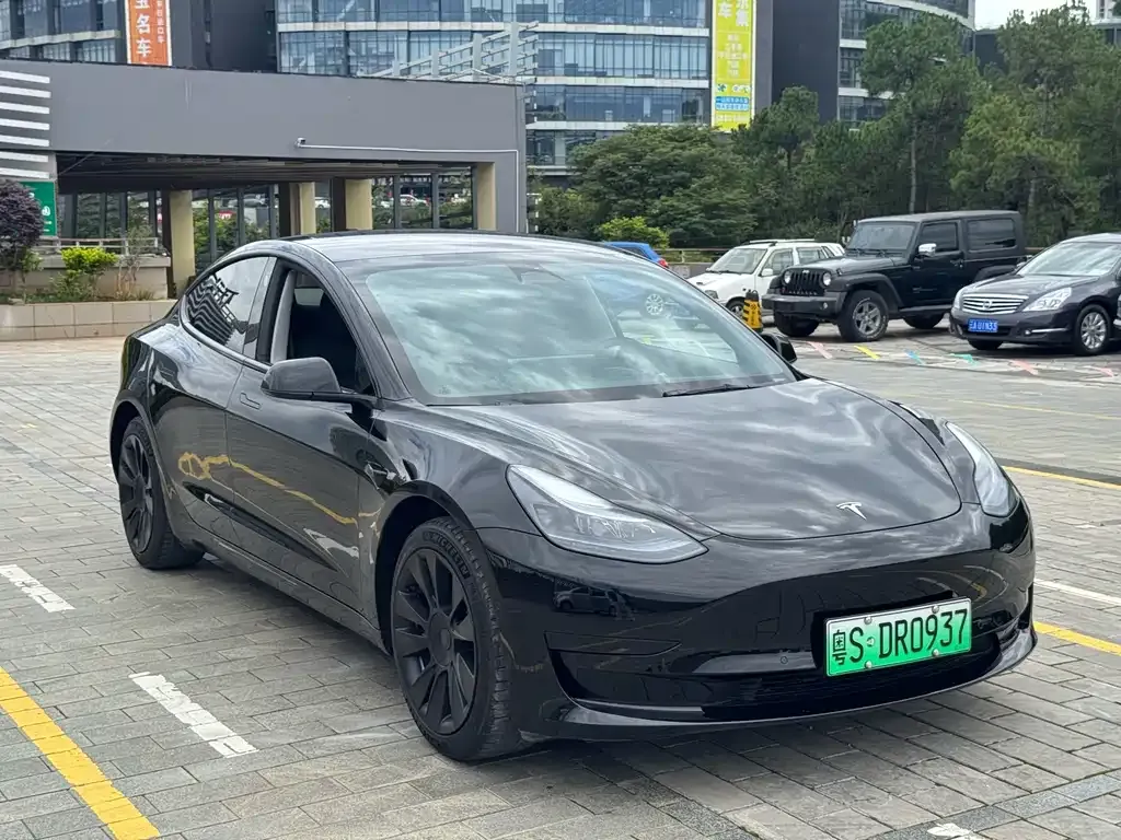 Tesla Model 3 — фото 6