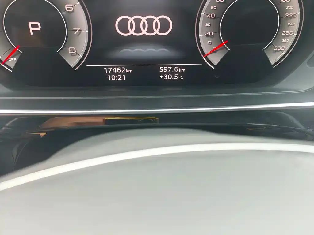 Audi A8 — фото 2