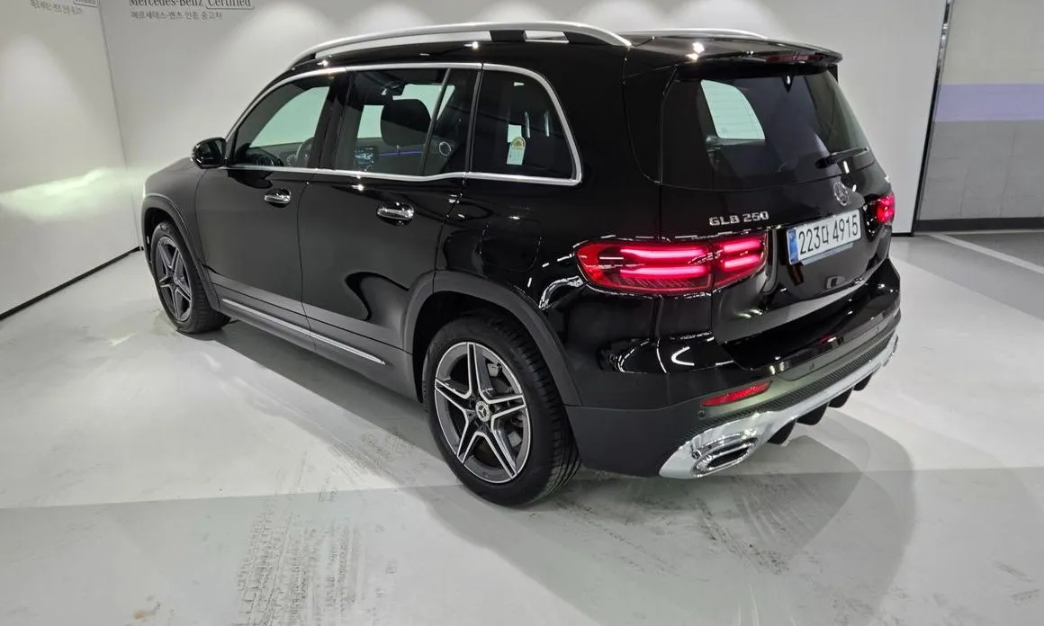 Mercedes-Benz GLB-Class — фото 6