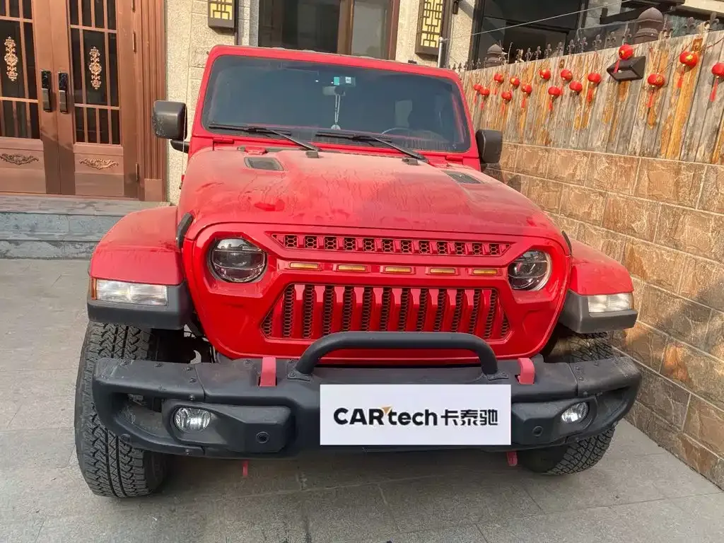 Jeep Wrangler — фото 1