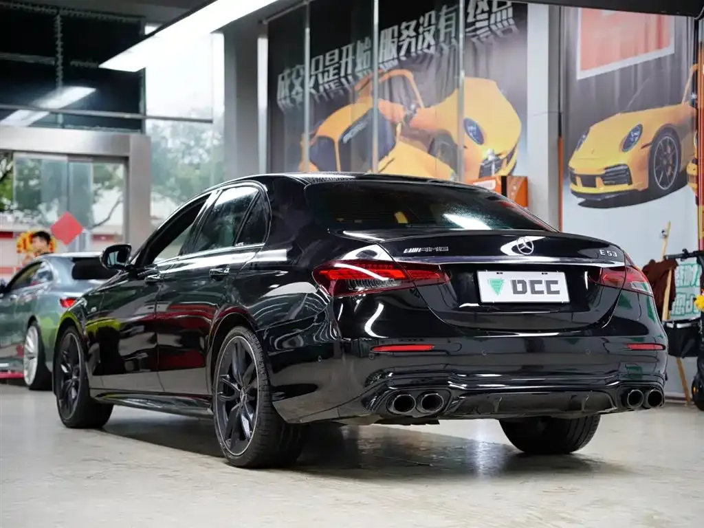 Mercedes-Benz E-Class AMG — фото 4