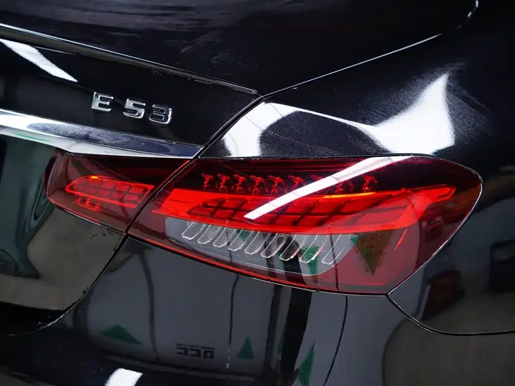 Mercedes-Benz E-Class AMG — фото 10
