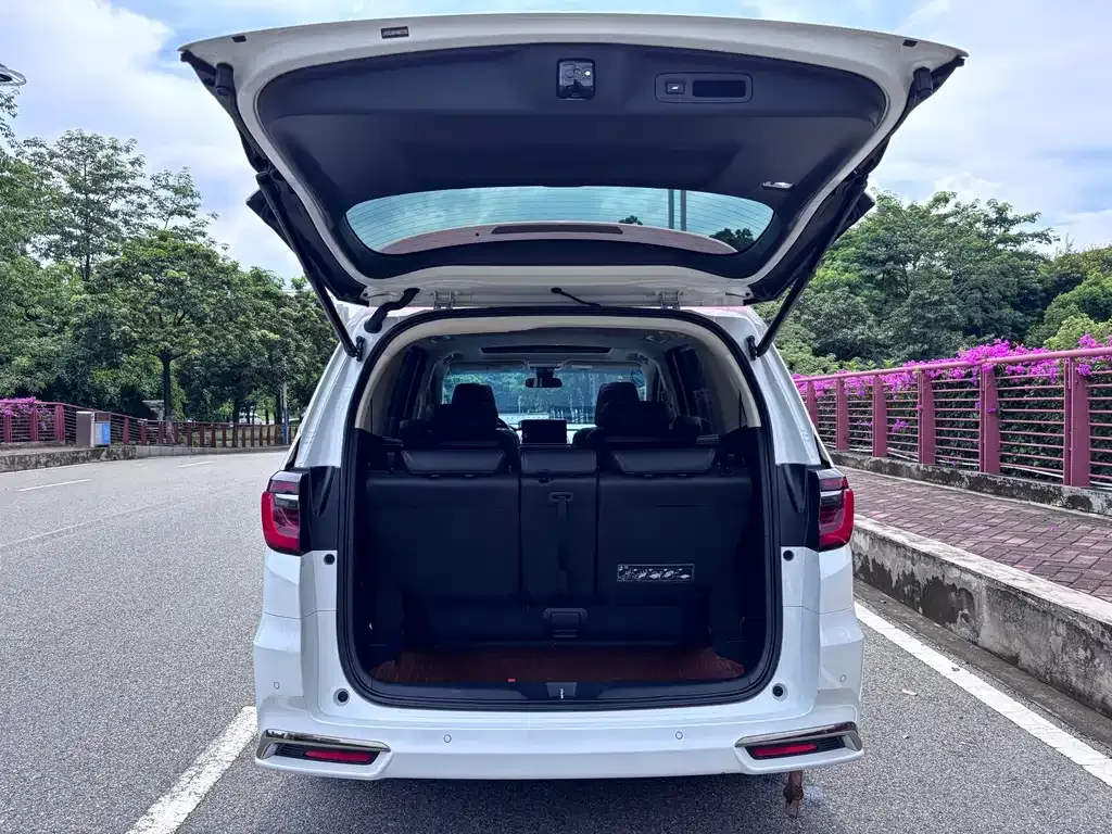 Honda Odyssey — фото 10