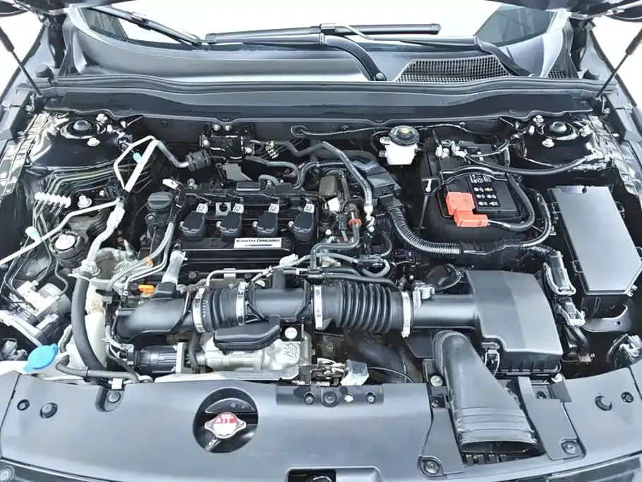 Honda Accord — фото 9