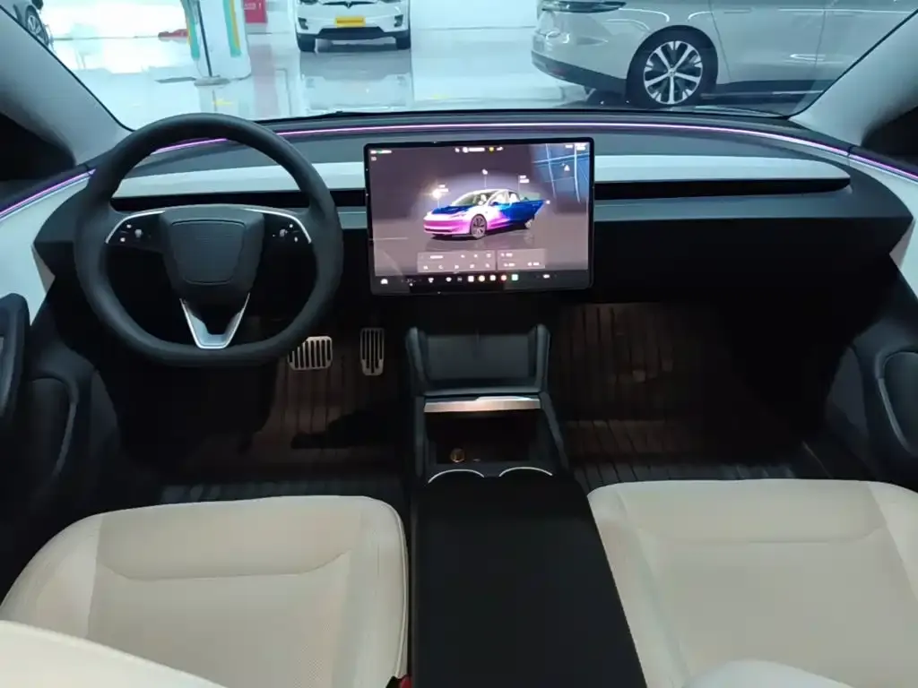 Tesla Model 3 — фото 3