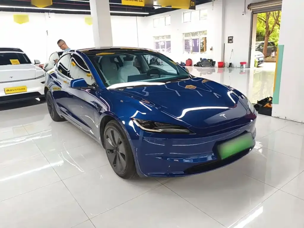 Tesla Model 3 — фото 8