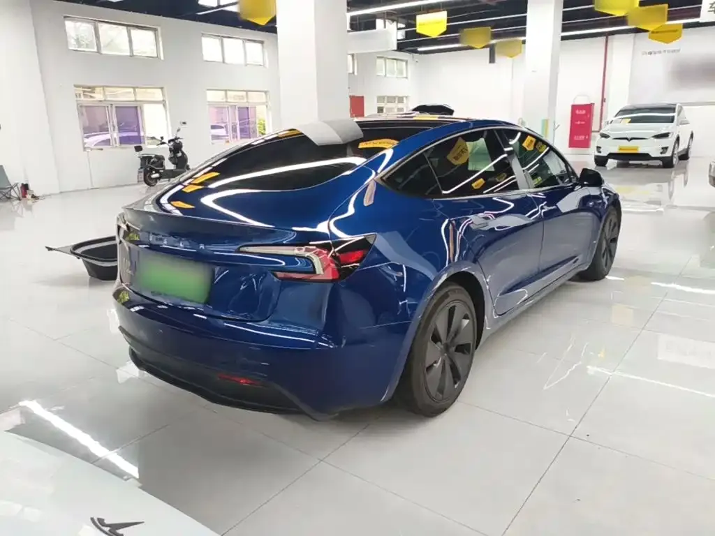 Tesla Model 3 — фото 6