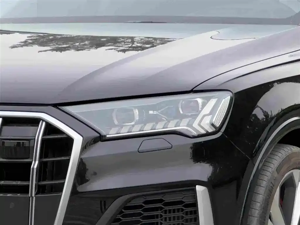 Audi Q7 — фото 3