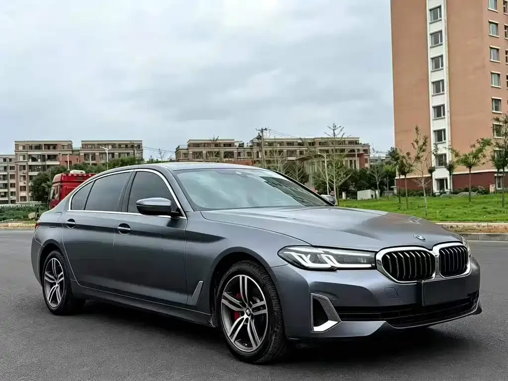 BMW 5 Series — фото 2