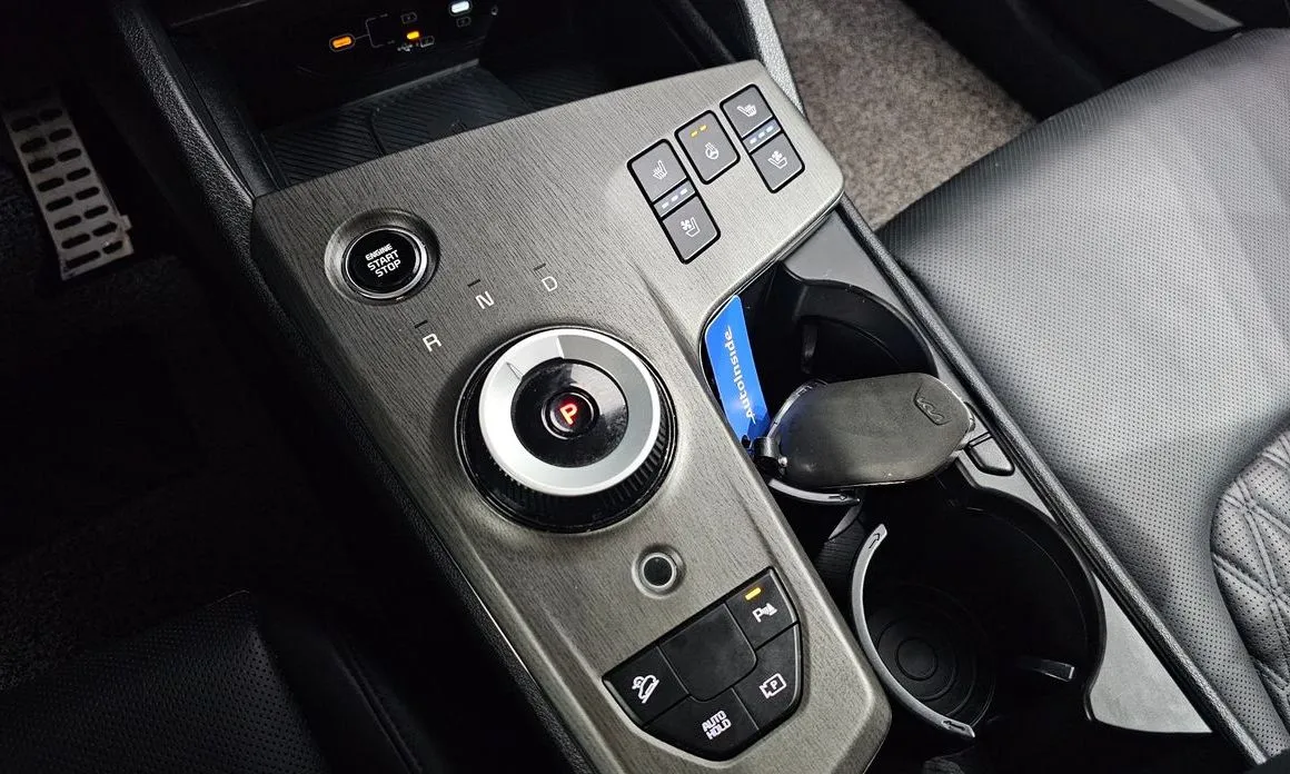 Kia Sportage — фото 8