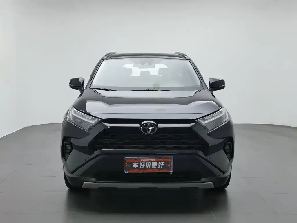 Toyota RAV4 — фото 3