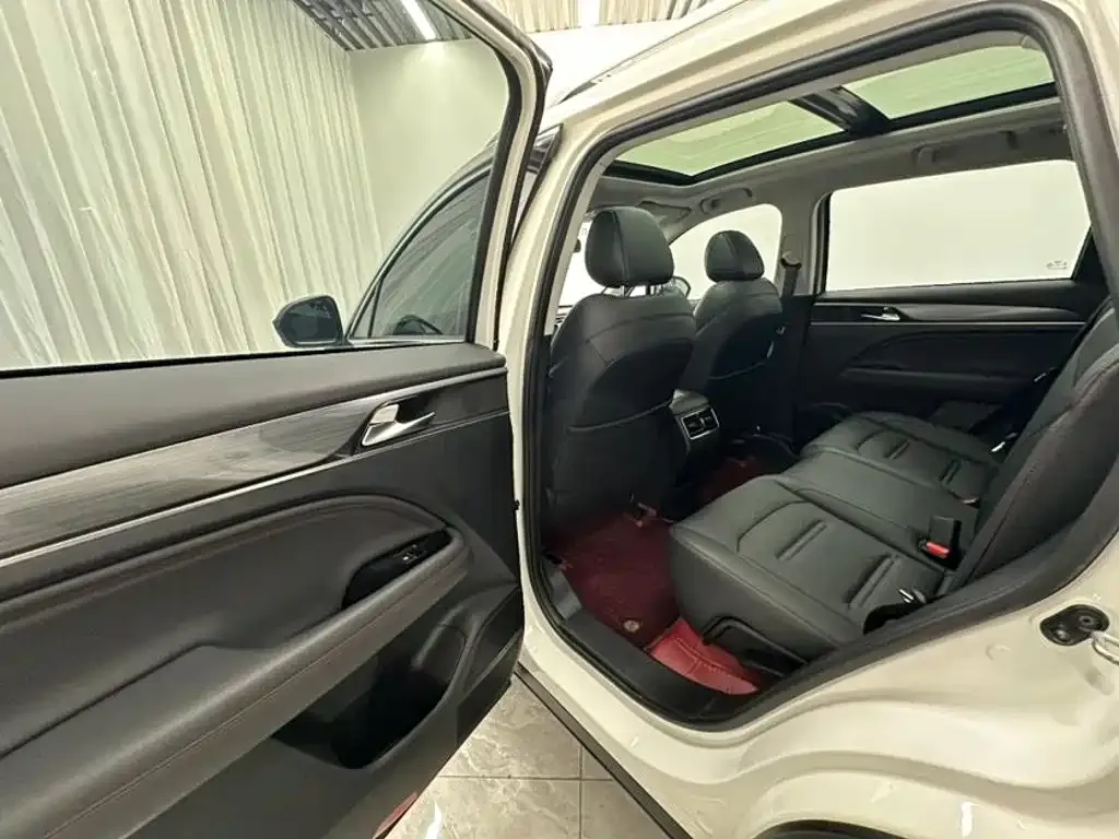 GAC Motor GS4 Plus — фото 10