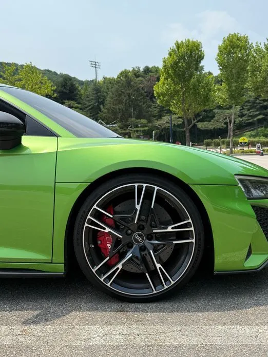 Audi R8 — фото 10