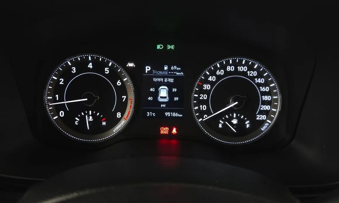 Hyundai Venue 2022 из KR, фото 6