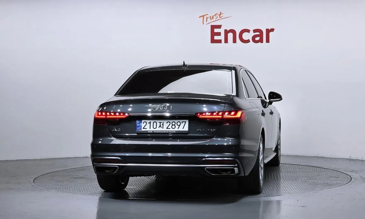 Audi A4 2023 из KR, фото 2