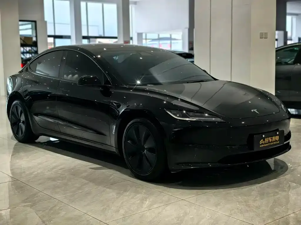 Tesla Model 3 — фото 6