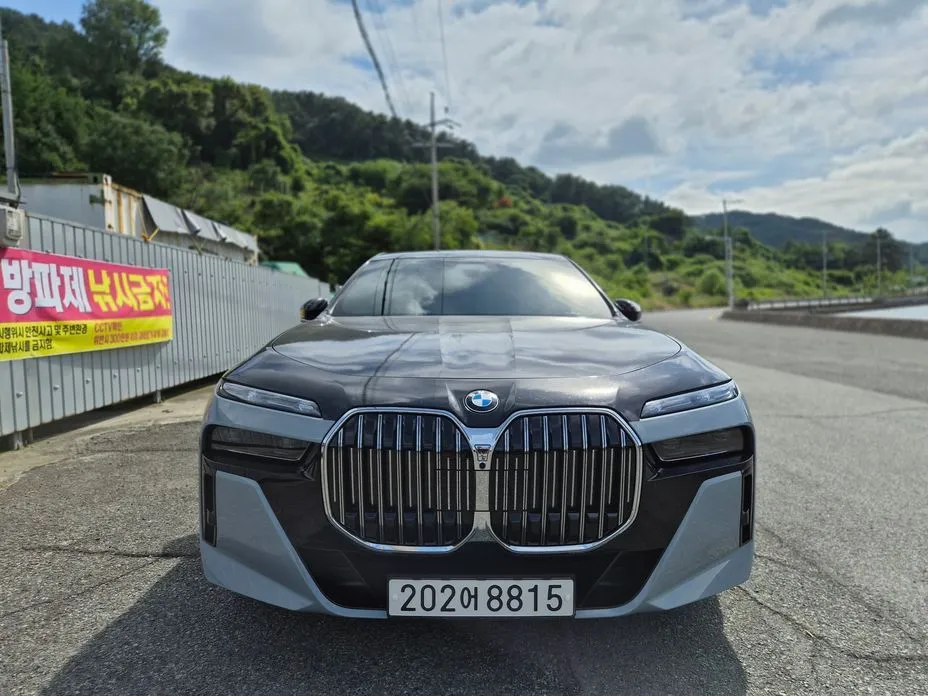 BMW 7-Series 2023 из KR, фото 4