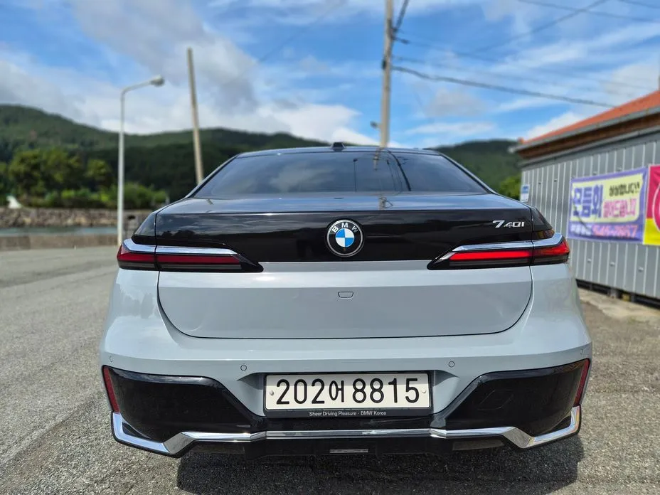 BMW 7-Series 2023 из KR, фото 9