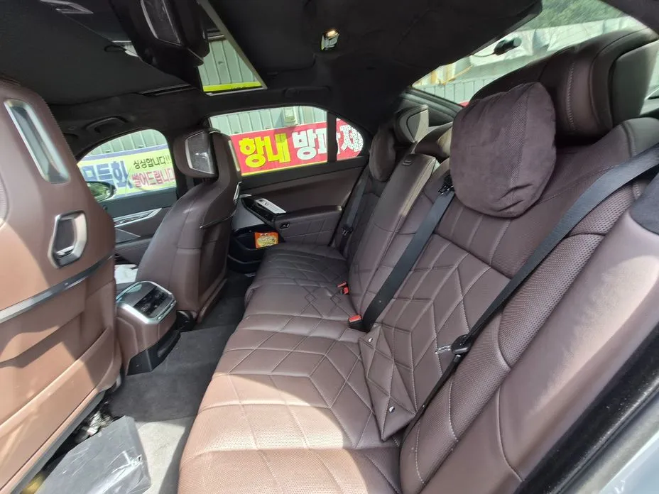 BMW 7-Series 2023 из KR, фото 7