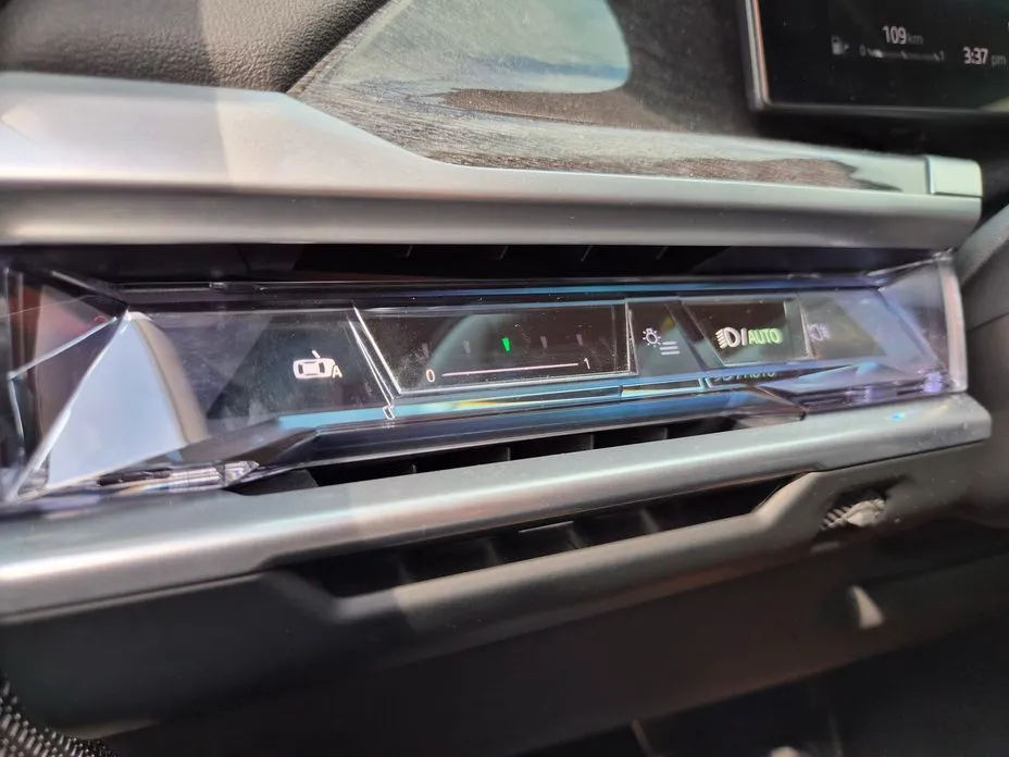 BMW 7-Series 2023 из KR, фото 3
