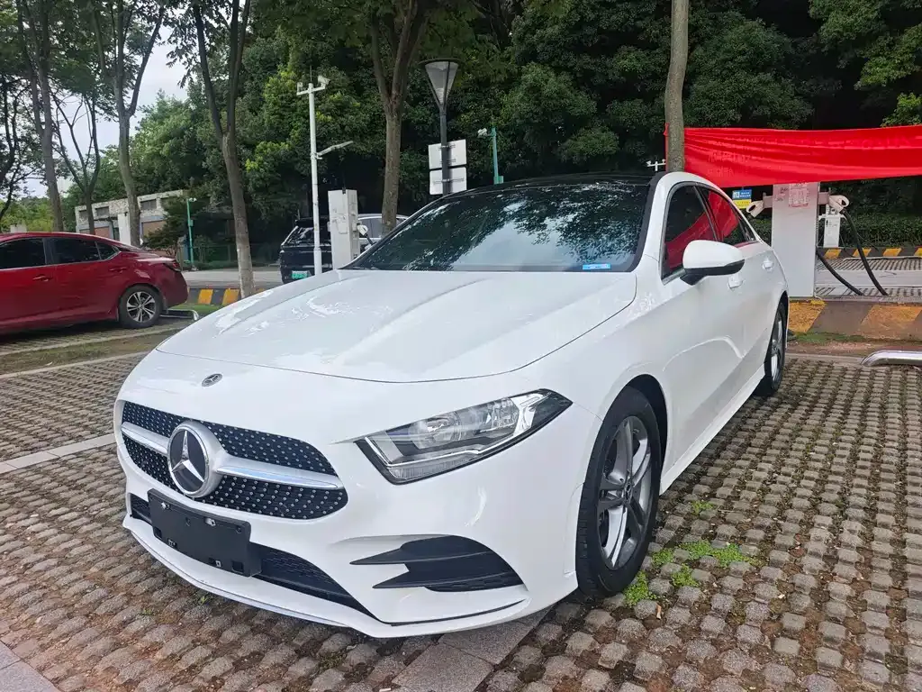 Mercedes-Benz A-Class — фото 1