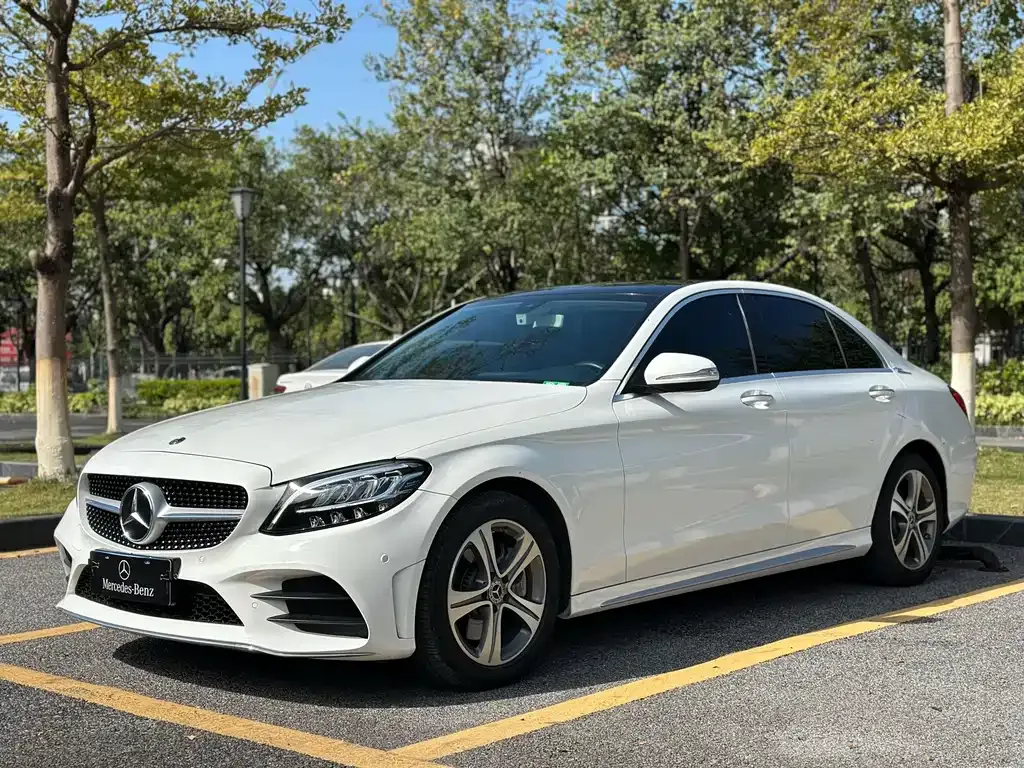 Mercedes-Benz C-Class — фото 9